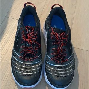 Hoka one one man sneaker size 8.5
